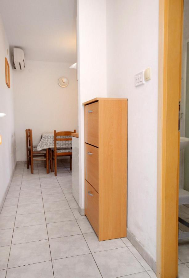 Apartments By The Sea Vinisce, Trogir - 5982 Exterior photo